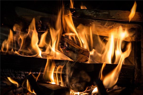 What does it mean to dream of flames? What does it mean to dream of flames?