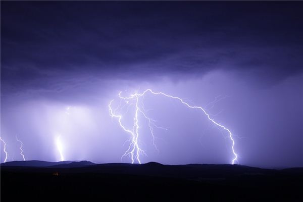What does it mean to dream of thunderstorms? What does it mean to dream of thunderstorms?