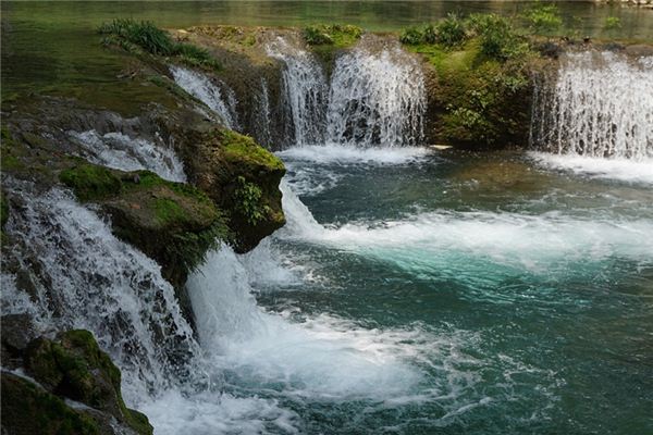 What does it mean to dream of a pond? What does it mean to dream of a pond?