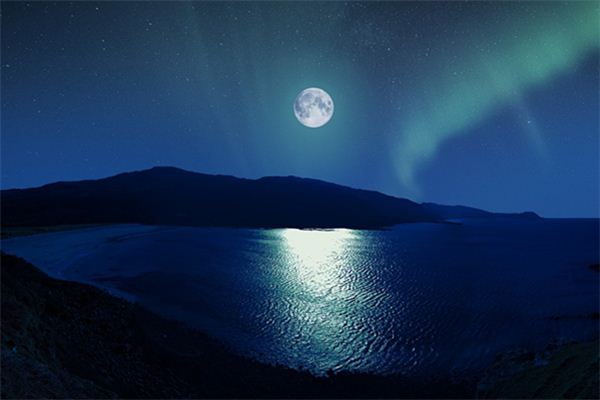 What does it mean to dream of the moon setting in the west? What does it mean to dream of the moon setting in the west?