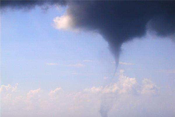What does it mean to dream of a tornado? What does it mean to dream of a tornado?