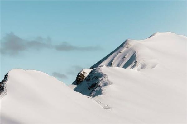 What does it mean to dream of heavy snowfall? What does it mean to dream of heavy snowfall?