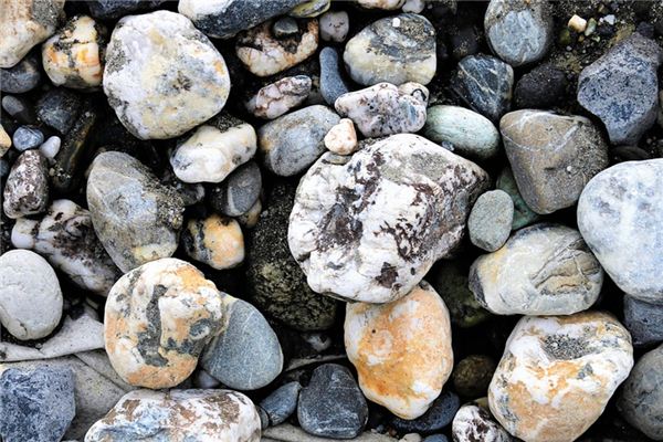 What does it mean to dream of hard stones? What does it mean to dream of hard stones?